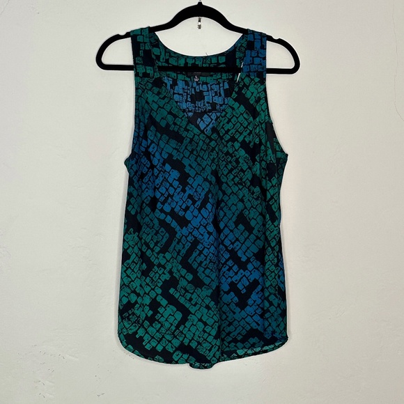 Massimo Geometric Patterned Tank Top - Picture 3 of 10